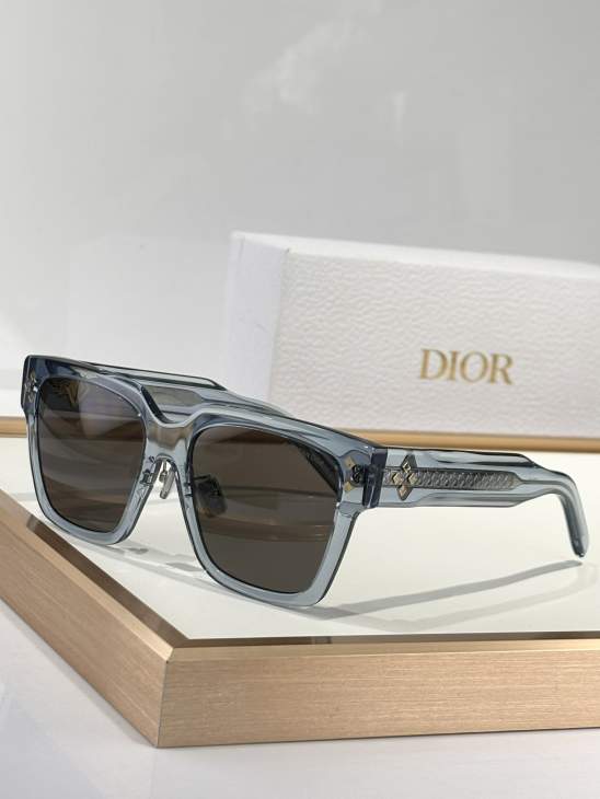 Picture of Dior Sunglasses _SKUfw75975557fw